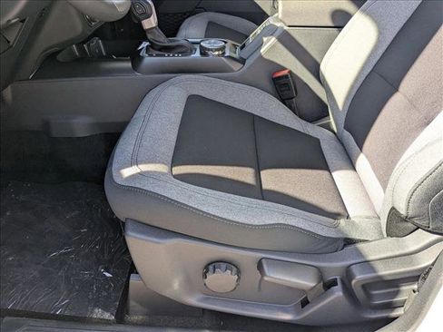 New 2025 Ford Bronco 4-Door image 4