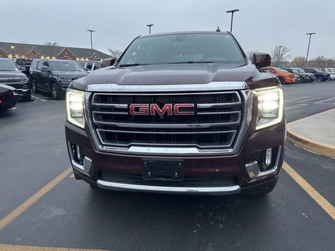 Used 2022 GMC Yukon XL SLT w/ SLT Premium Package AWD/4WD image 6