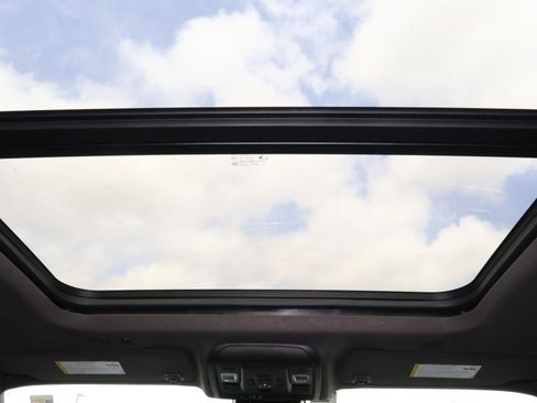 Used 2024 GMC Yukon XL Denali w/ Max Trailering Package image 13