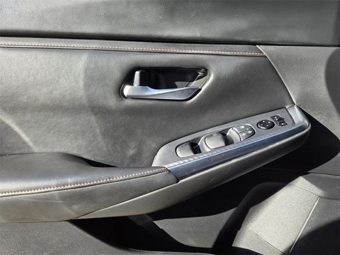 Used 2023 Nissan Sentra SR image 25