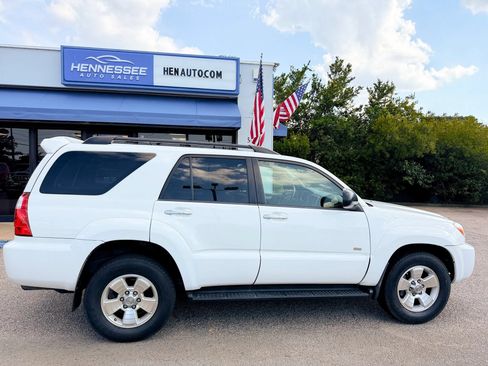 Used 2006 Toyota 4Runner SR5 RWD image 13
