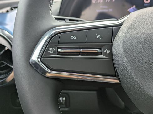 Used 2026 Chevrolet Equinox EV LT w/ Convenience Package II image 23