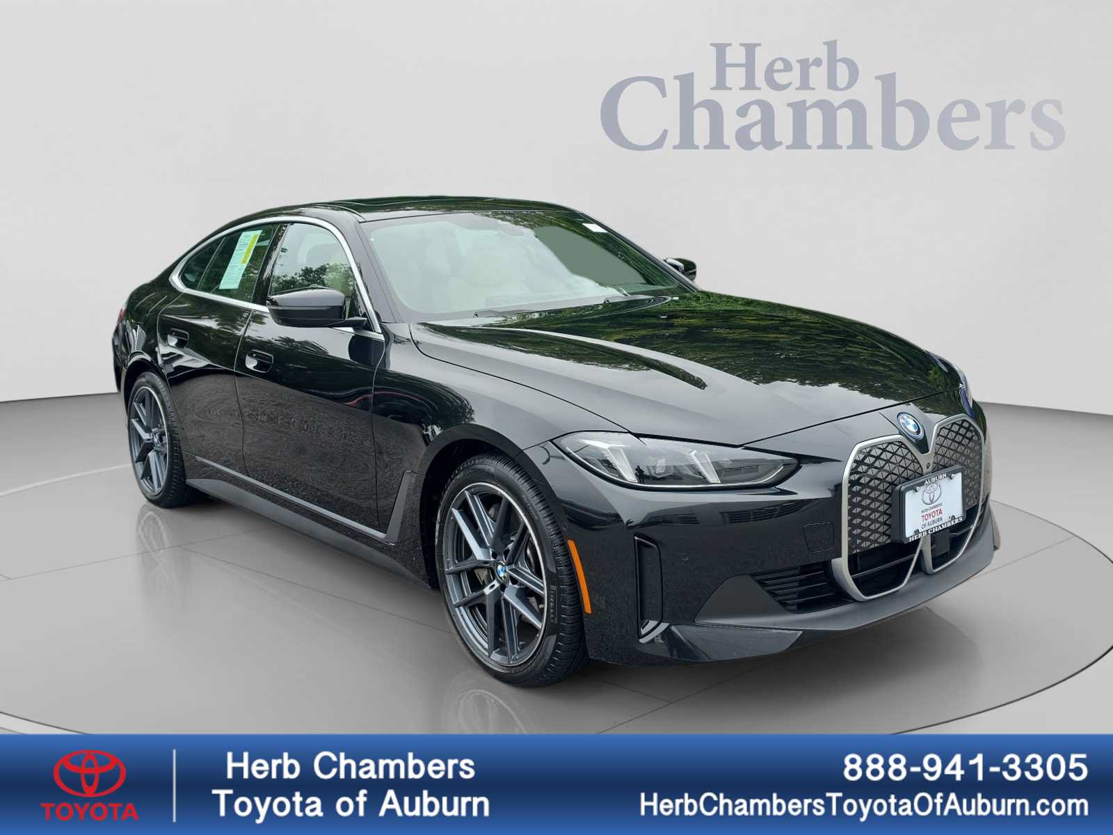 Used 2025 BMW i4 xDrive40i w/ Parking Assistance Package AWD/4WD image 1