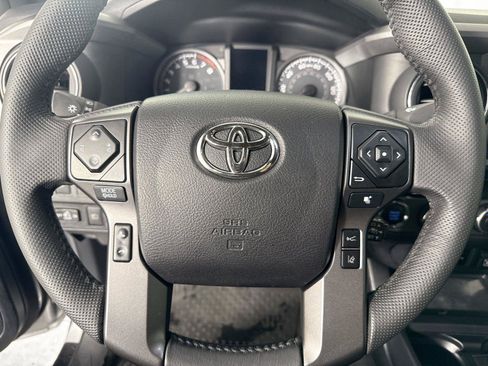 Certified 2021 Toyota Tacoma TRD Off-Road w/ TRD Premium Off Road Package AWD/4WD image 16