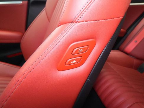 Used 2025 Genesis G70 2.5T w/ Sport Prestige Package AWD/4WD image 19
