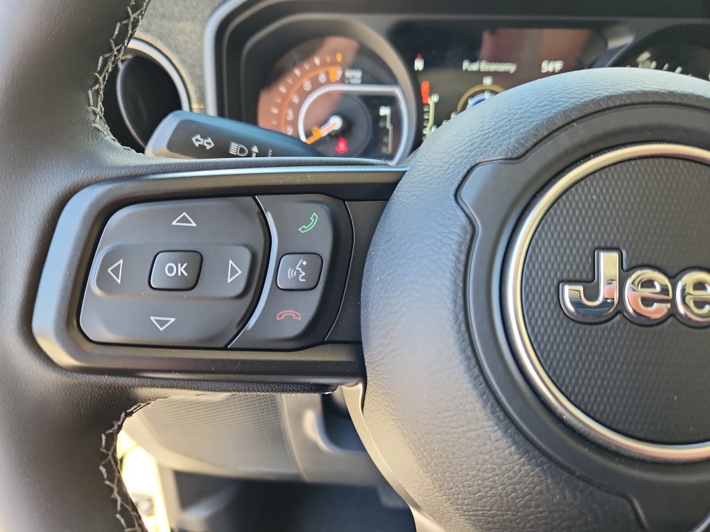 New 2026 Jeep Gladiator Willys AWD/4WD image 11