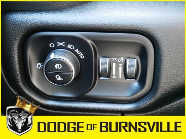 Used 2025 RAM 1500 Laramie AWD/4WD image 24