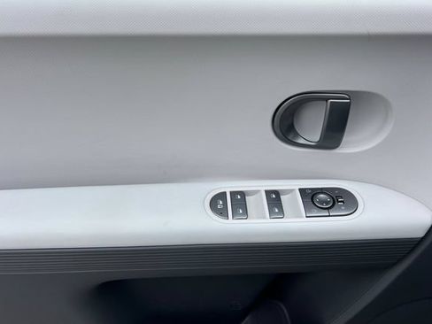 New 2026 Hyundai Ioniq 5 SEL RWD image 10