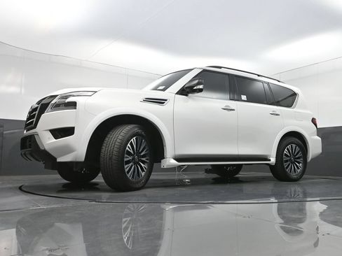 Used 2023 Nissan Armada SL w/ Midnight Edition Package RWD image 30