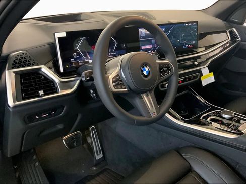 New 2026 BMW X5 xDrive40i w/ M Sport Package AWD/4WD image 8