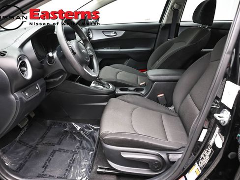 Used 2024 Kia Forte LXS FWD image 14