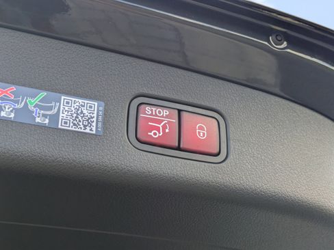 New 2026 Mercedes-Benz GLC 300 4MATIC image 10