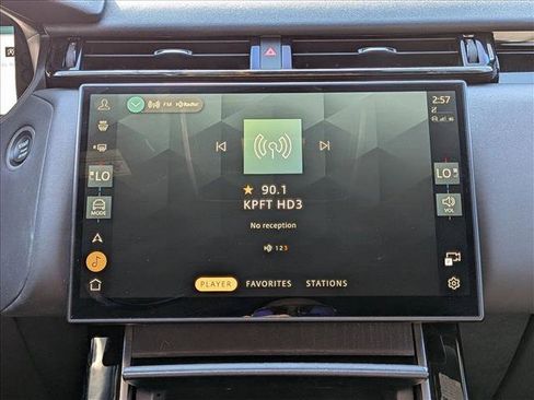 Used 2024 Land Rover Range Rover Velar Dynamic SE image 12