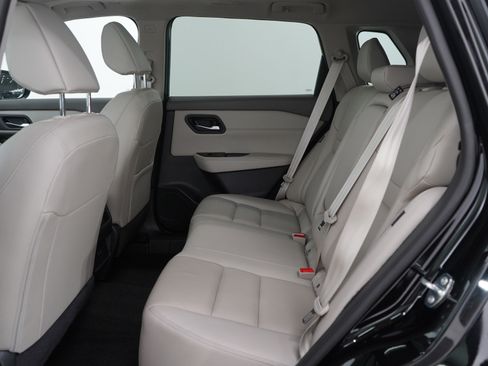 Used 2023 Nissan Rogue SL image 14