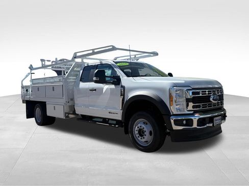 New 2025 Ford F550 4x4 Supercab Super Duty image 1