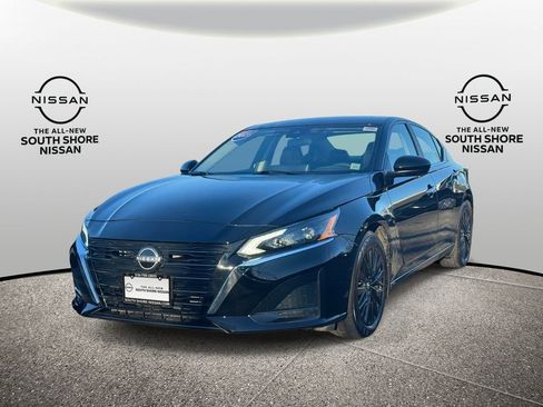 Used 2025 Nissan Altima 2.5 SV w/ SV Special Edition Package FWD image 4