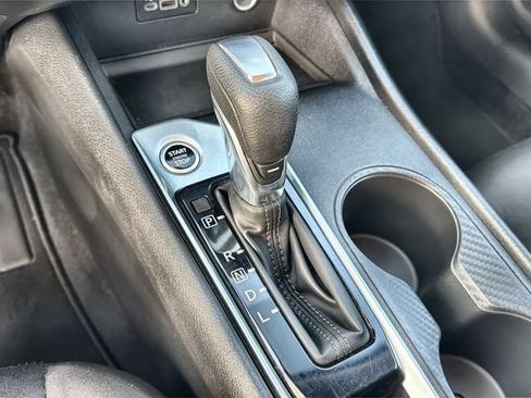 Used 2025 Nissan Altima 2.5 SV FWD image 15
