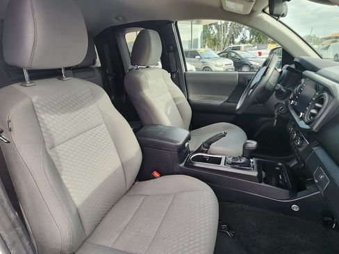 Used 2021 Toyota Tacoma SR image 9