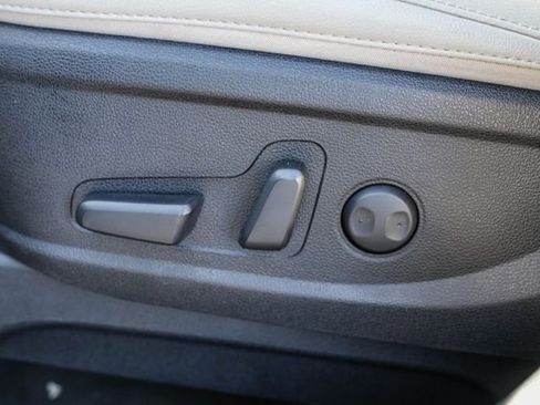 Certified 2024 Kia Telluride EX w/ EX Captain's Chair Package image 22