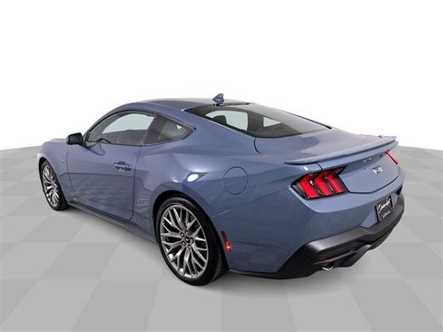 Used 2025 Ford Mustang GT Premium image 6