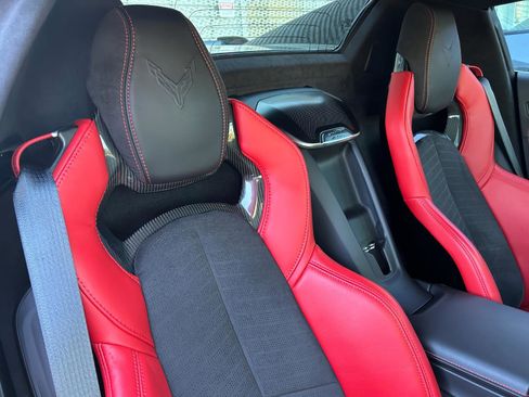 Used 2025 Chevrolet Corvette Z06 image 27