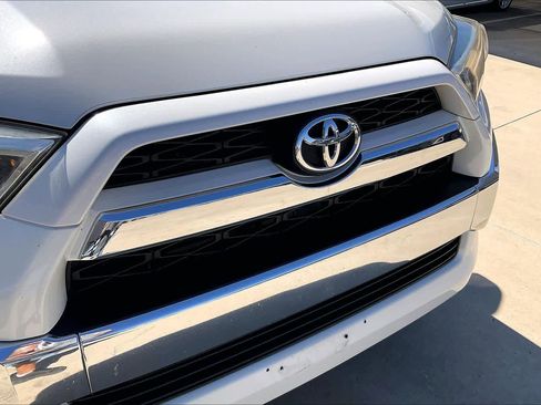 Used 2016 Toyota 4Runner Limited image 29