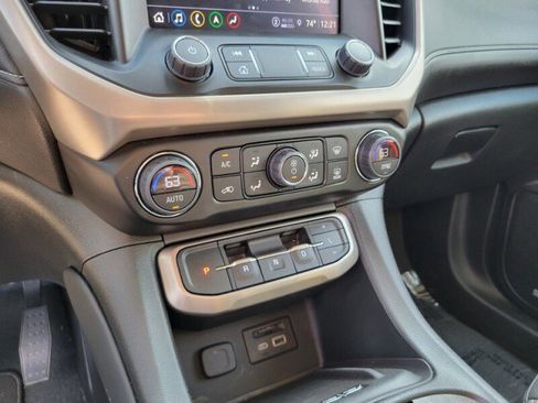 Used 2023 GMC Acadia Denali w/ Denali Ultimate Package image 24