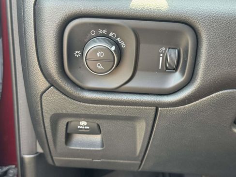 Used 2023 RAM 1500 Big Horn AWD/4WD image 19