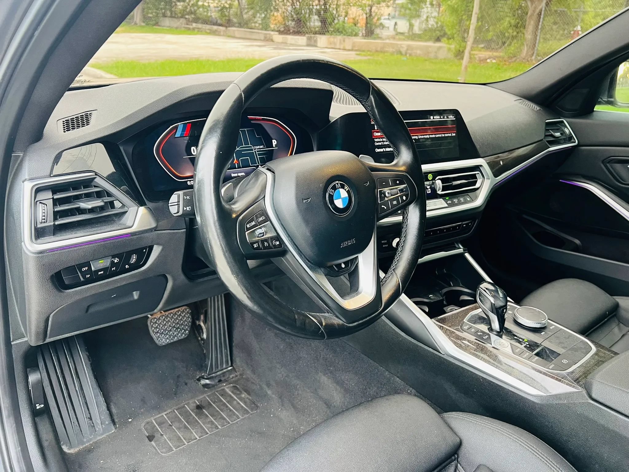 Used 2021 BMW 330i Sedan w/ Premium Package RWD image 11