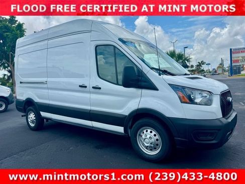 Used 2023 Ford Transit 250 148 High Roof AWD image 3