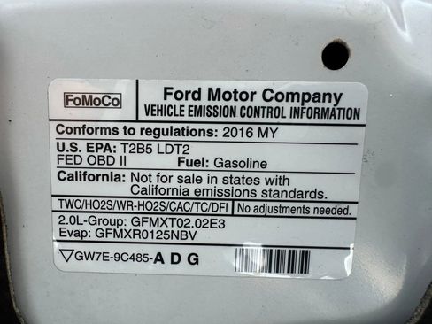 Used 2016 Ford Escape Titanium image 39