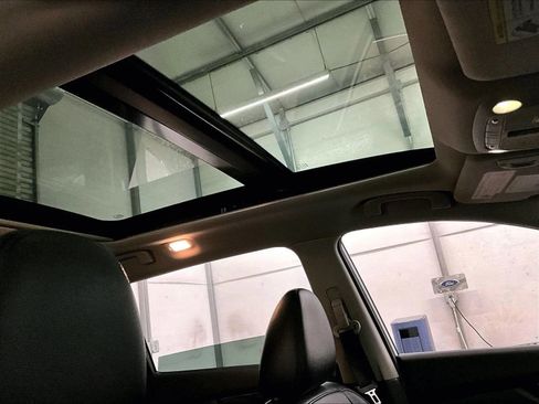 Used 2019 Nissan Rogue SL w/ Premium Package image 21