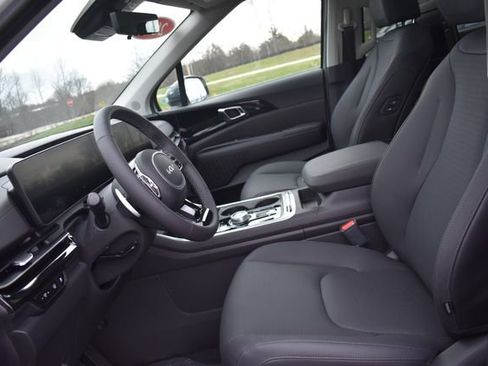 New 2026 Kia Carnival SX Prestige FWD image 28