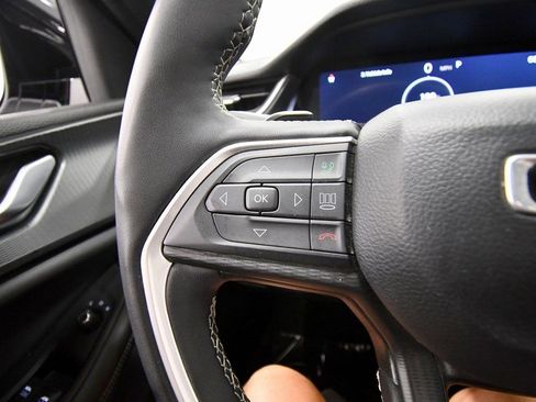 Used 2024 Jeep Grand Cherokee Altitude image 19