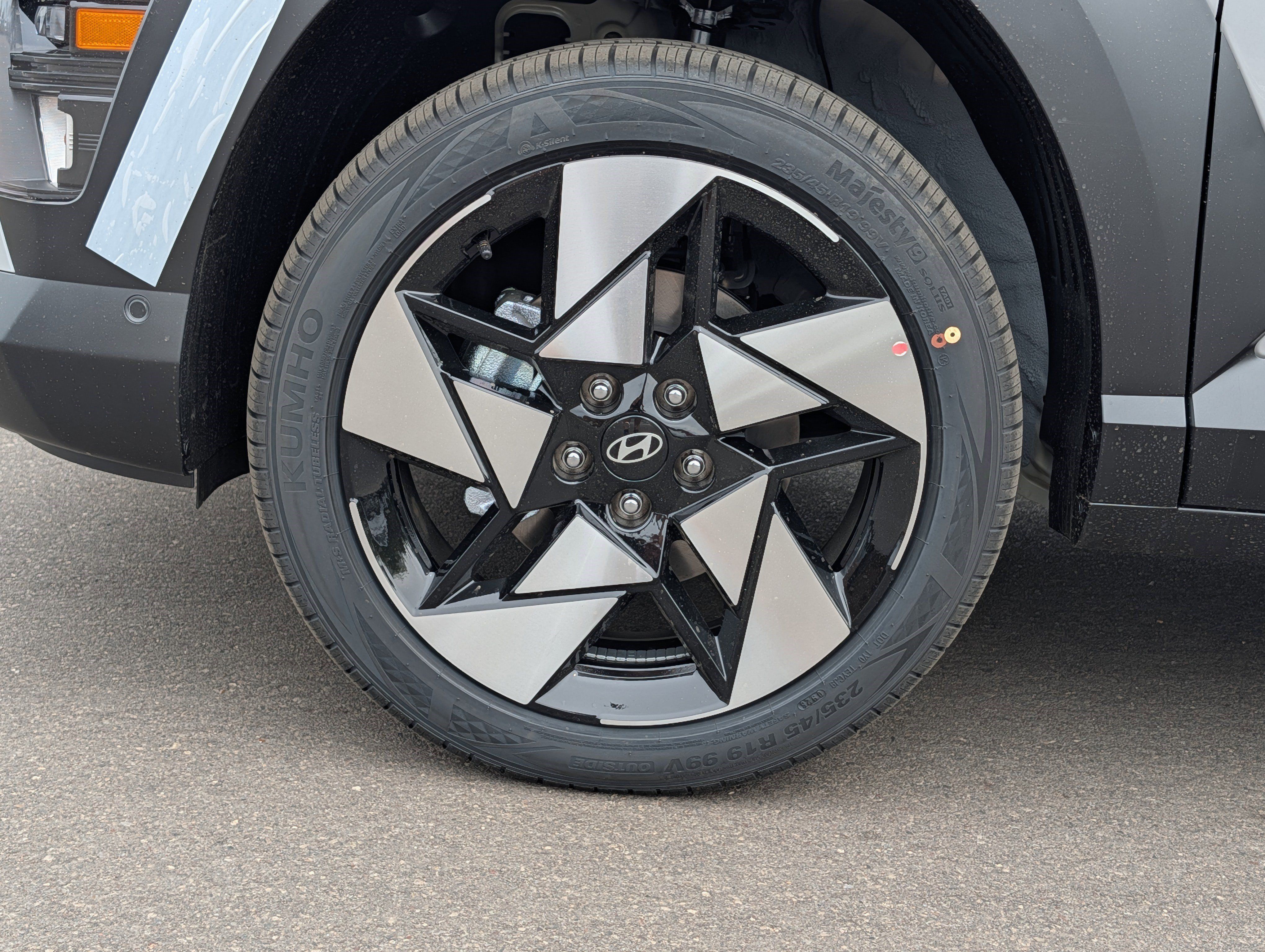 New 2026 Hyundai Kona Limited AWD/4WD image 5