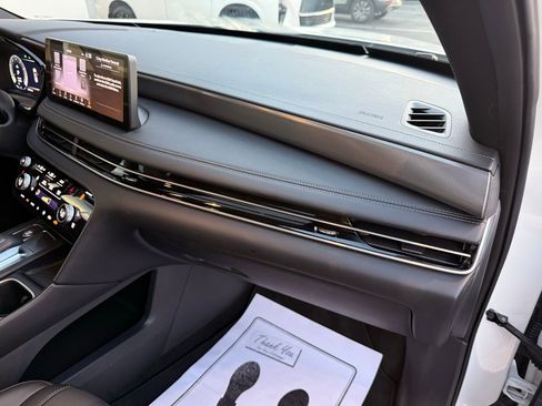 Used 2025 INFINITI QX60 Luxe w/ Black Edition image 20