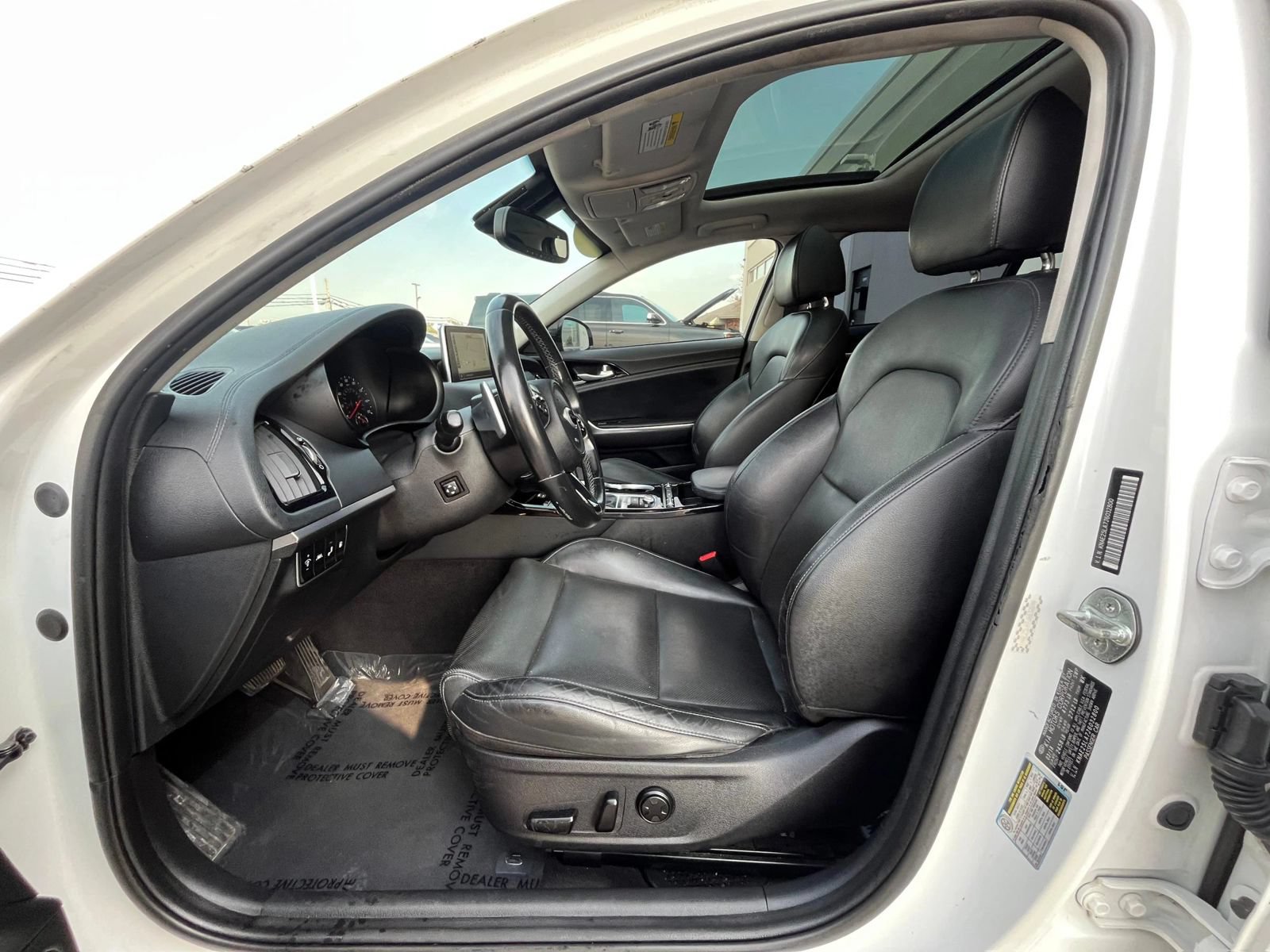 Used 2018 Kia Stinger Premium RWD image 27