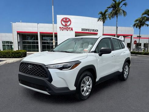 Certified 2024 Toyota Corolla Cross L FWD image 3