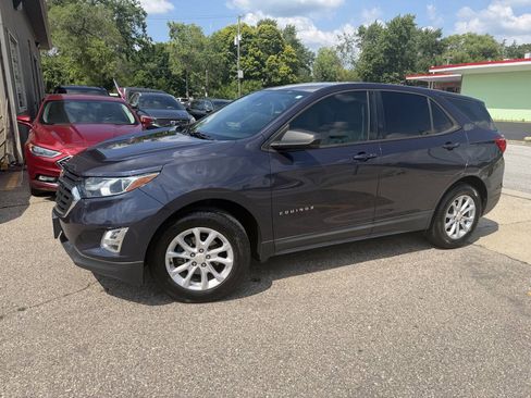 Used 2018 Chevrolet Equinox LS FWD image 27