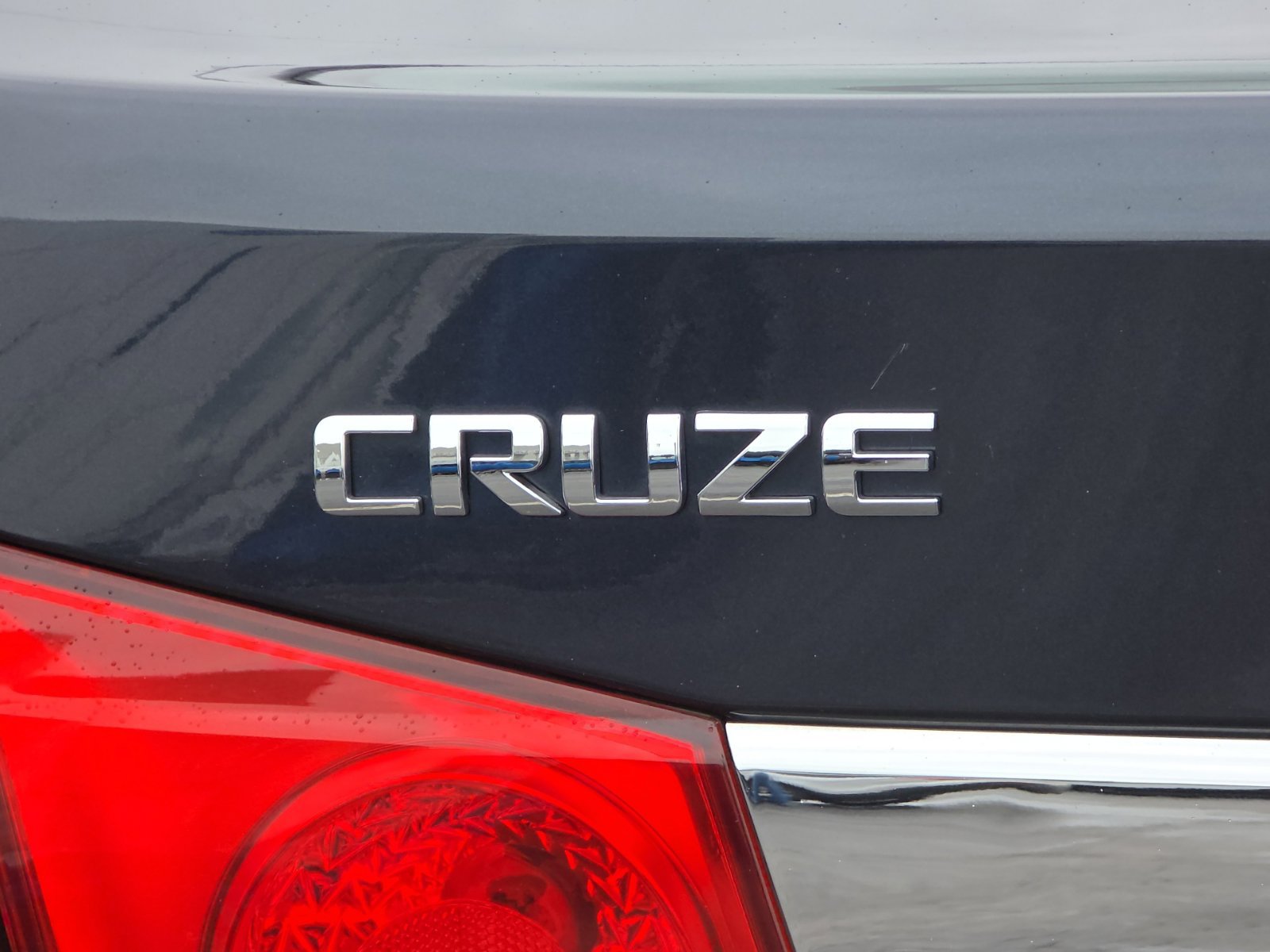 Used 2016 Chevrolet Cruze LT w/ Sun And Sound Package FWD image 6