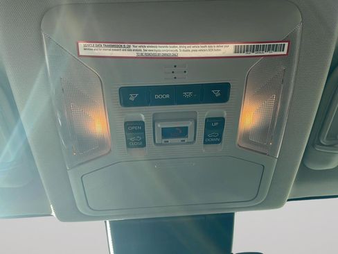 Used 2020 Toyota RAV4 XLE w/ Convenience Package image 8