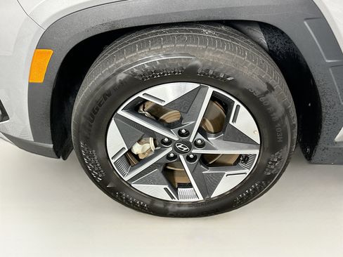 Used 2025 Hyundai Tucson SEL FWD image 11