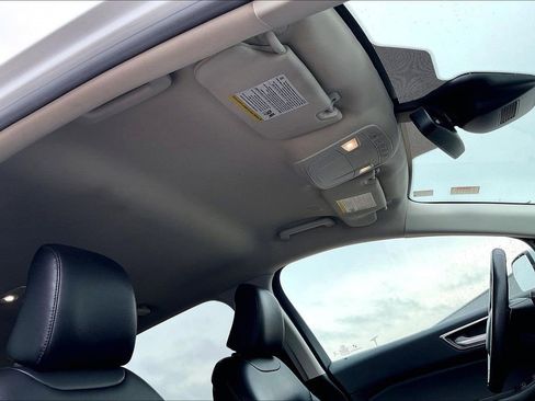 Used 2024 Ford Edge SEL image 22