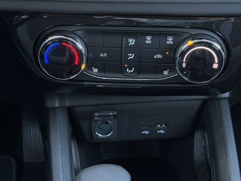 New 2026 Chevrolet TrailBlazer LT w/ LT Cold Weather Package FWD image 15