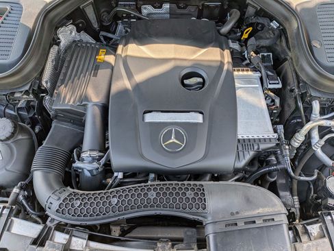 Used 2019 Mercedes-Benz GLC 300 image 36