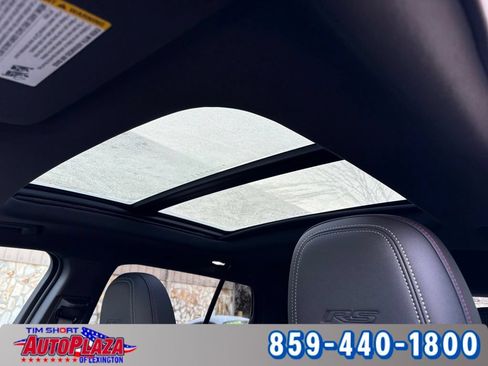 Used 2025 Chevrolet Equinox EV RS FWD image 28