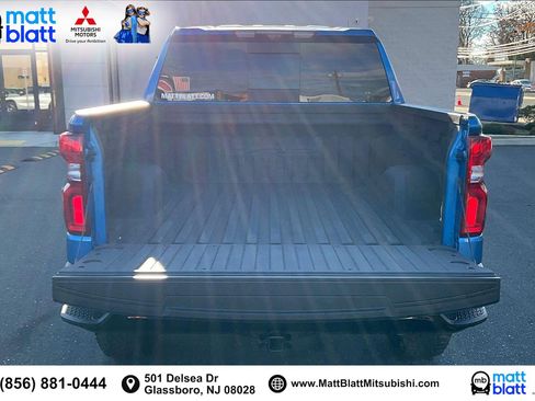 Used 2024 Chevrolet Silverado 1500 ZR2 image 36