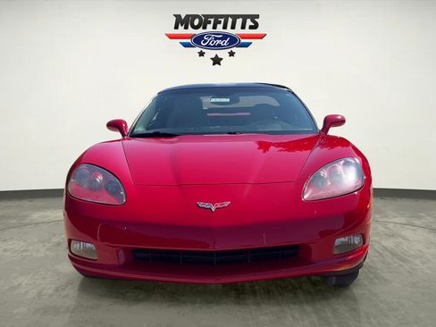 Used 2006 Chevrolet Corvette Coupe w/ Preferred Equipment Group RWD image 8