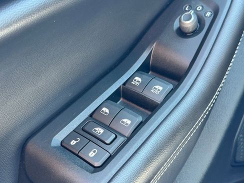 Used 2024 Jeep Grand Cherokee Laredo X AWD/4WD image 28