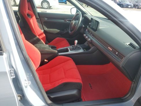 Used 2023 Honda Civic Type R image 32